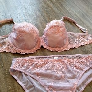Wacoal Lace Panty and Bra Set
